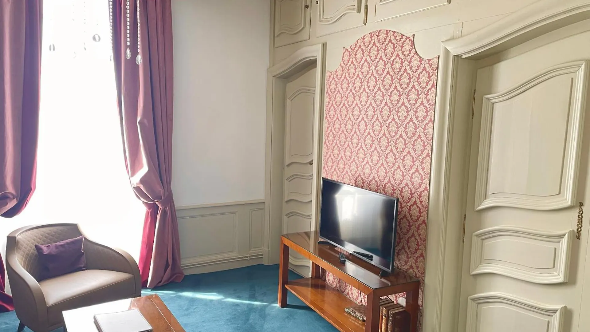Hôtel Victor Hugo Pontorson
