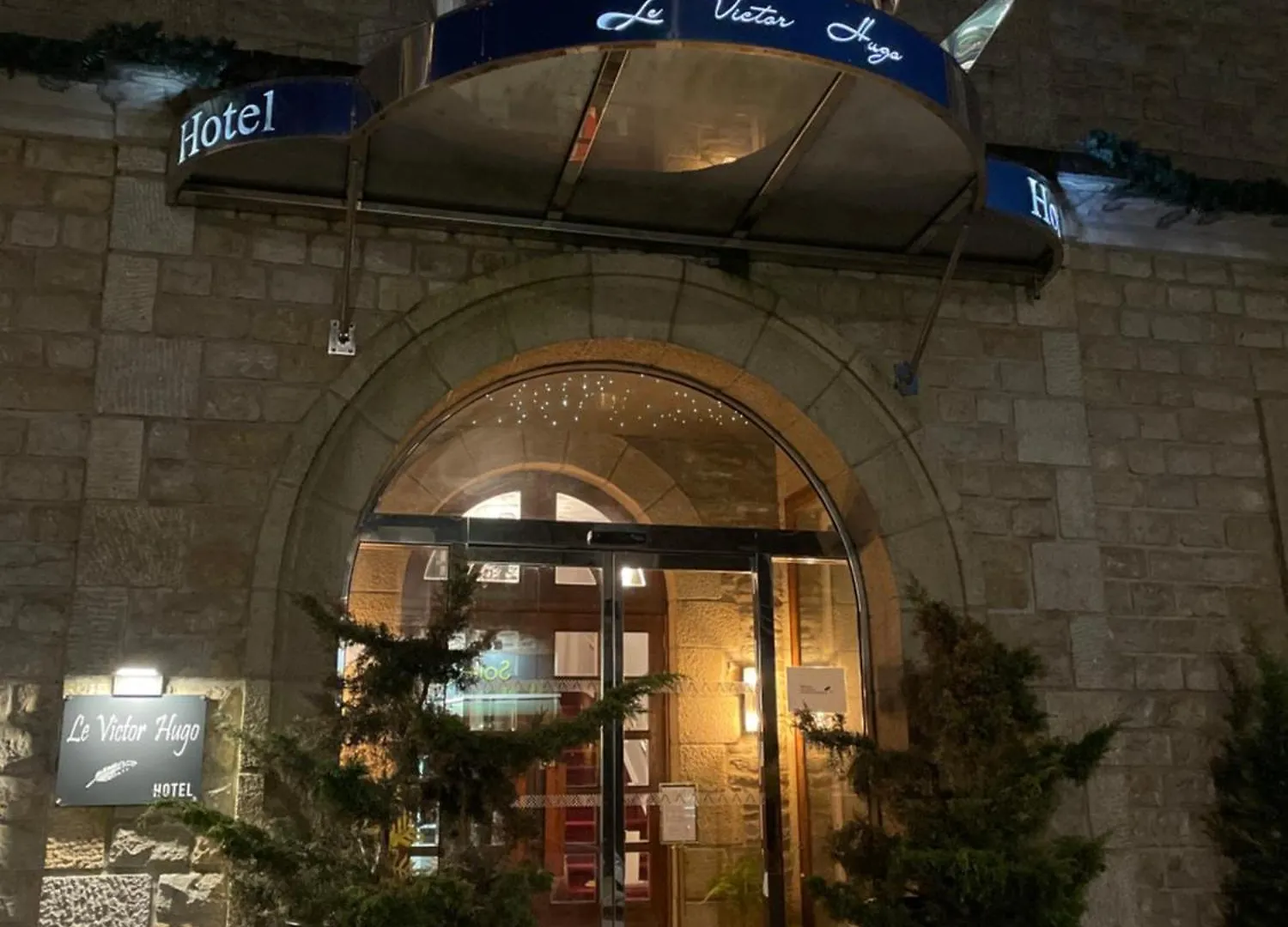 Hôtel Victor Hugo Pontorson 3*,  France