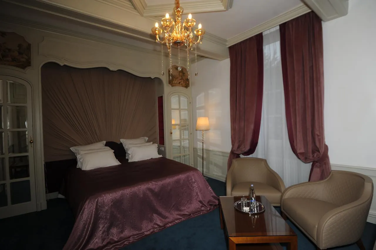 Hôtel Victor Hugo Pontorson France