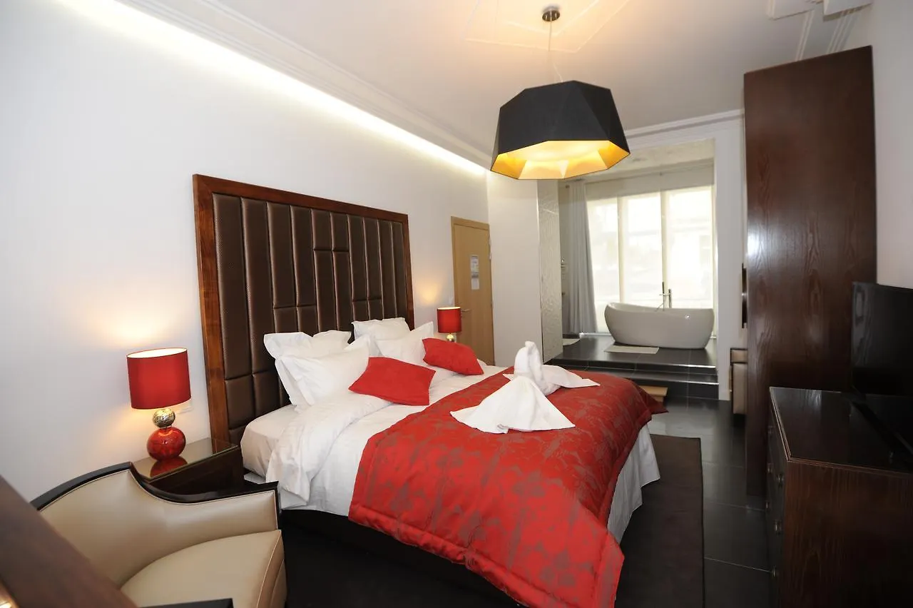 Hôtel Victor Hugo Pontorson 3*,